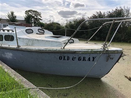 Ein Boot für uns? Der Name stimmt schon mal!