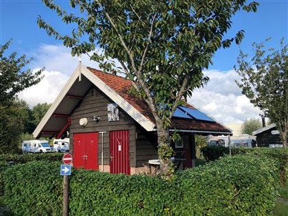 Und das Hexenhaus-WC-Haus