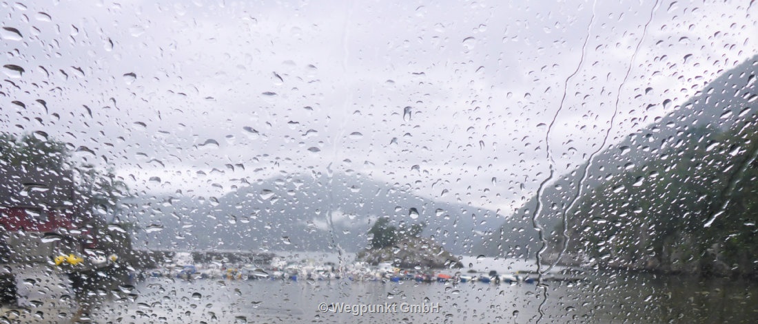 Das Wetter passt zum Abbruch der Reise