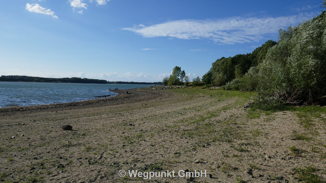 Sandstrand an der Talsperre