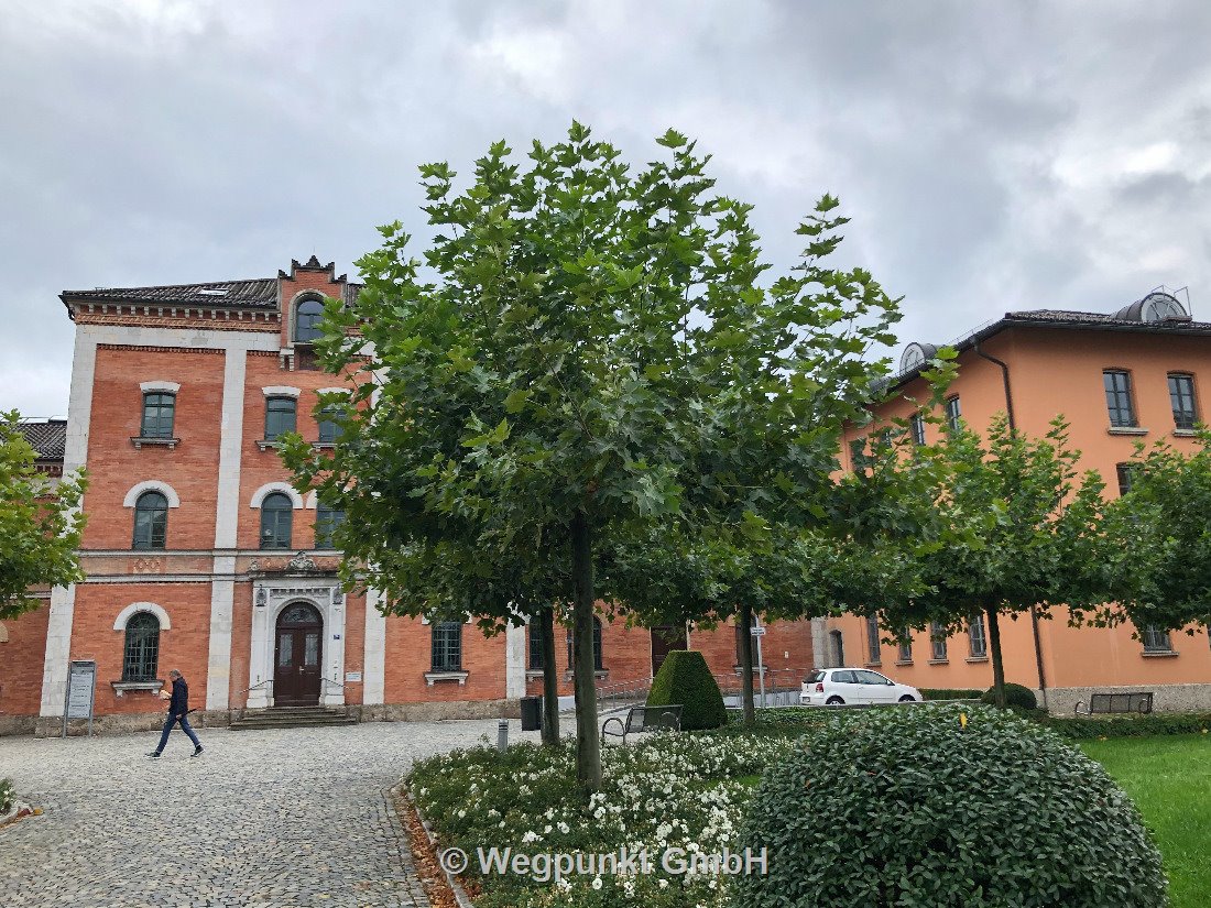Das Rathaus von Rosenheim dienst als Filmkulisse für die Polizeidienststelle